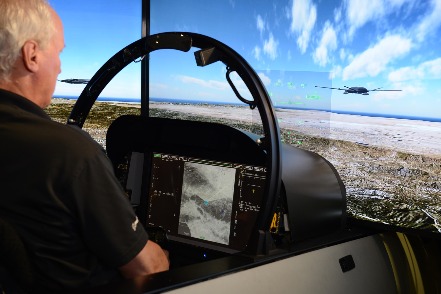 MQ-25_MUMT_1-cropped